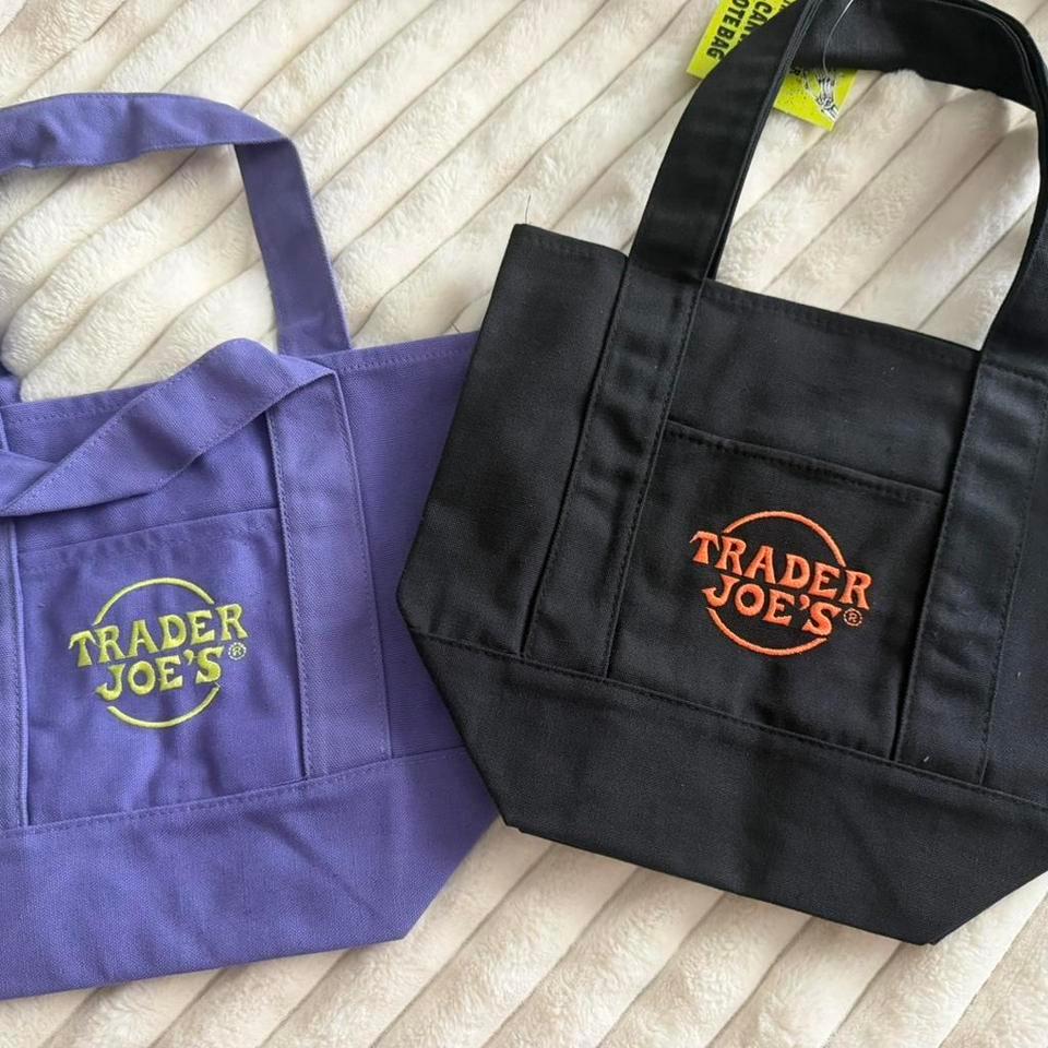 Trader Joes Purple And Black 8bb0