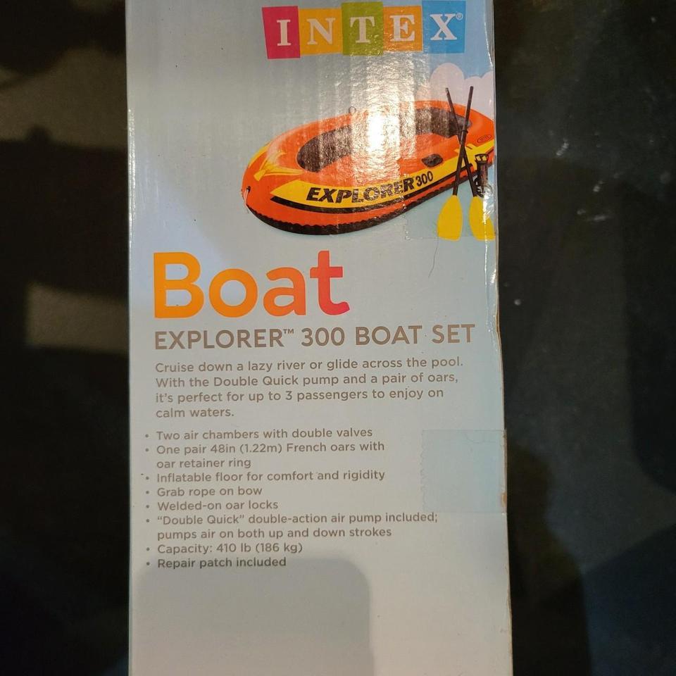 Intex Explorer 300 Boat Set 4