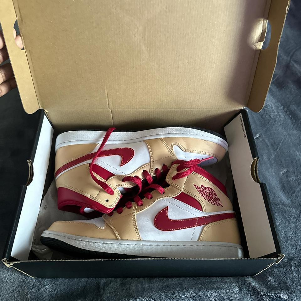 Air Jordan 1 Mid Light 2bfc 5