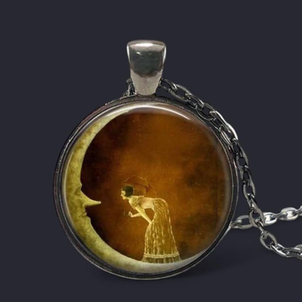 Unique Vintage Inspired Pendant Featuring A 2728 2