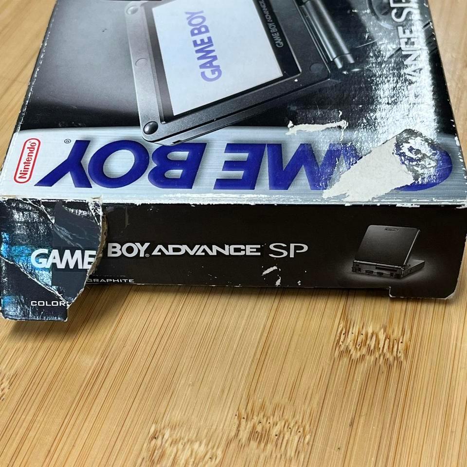 Gameboy Is Used And Has 7