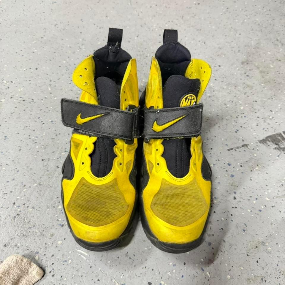 Fair Condition Old Nike Air 6546