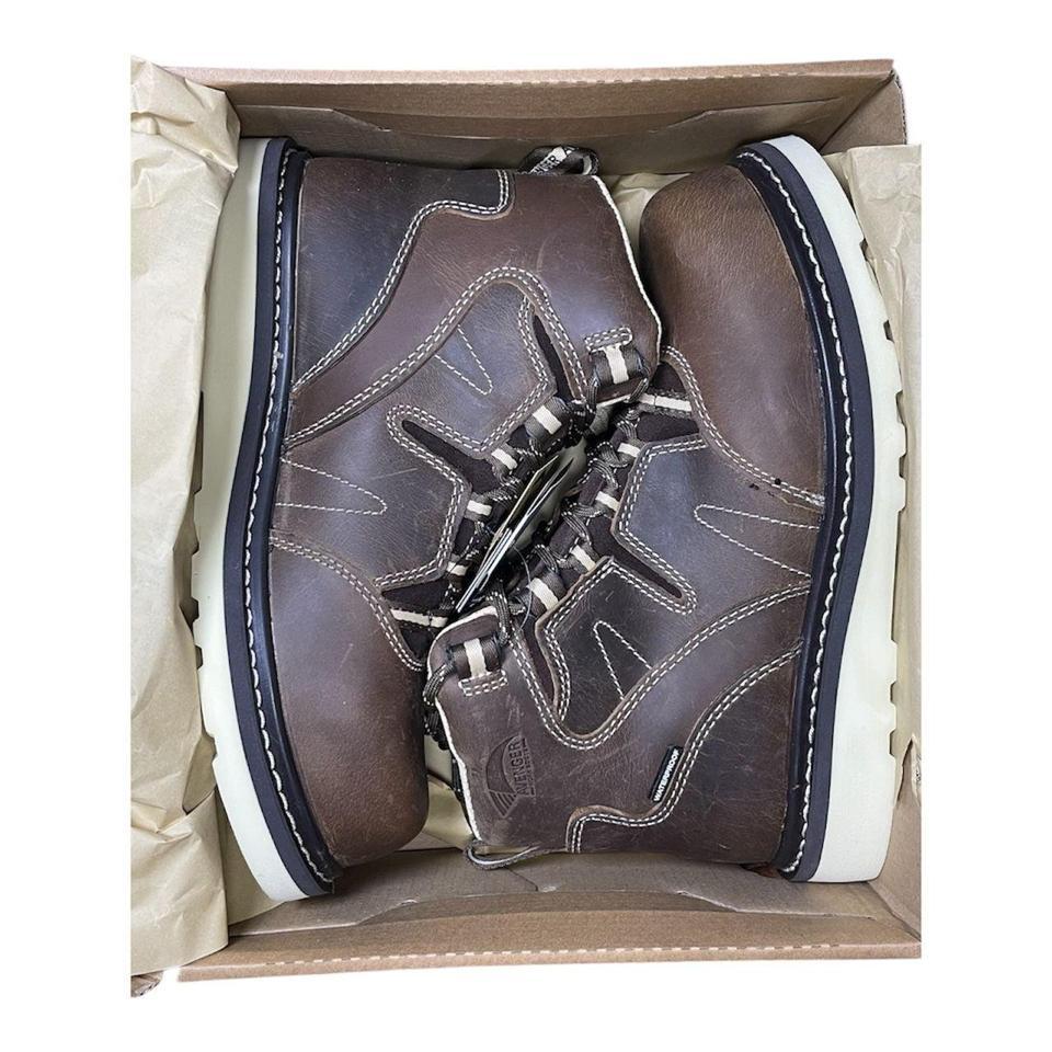 Avenger Womens 6 Wedge Carbon 2