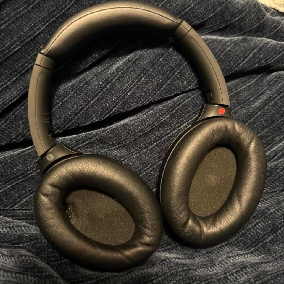 Brand New Black Sony Wh 1000xm4 000e 2