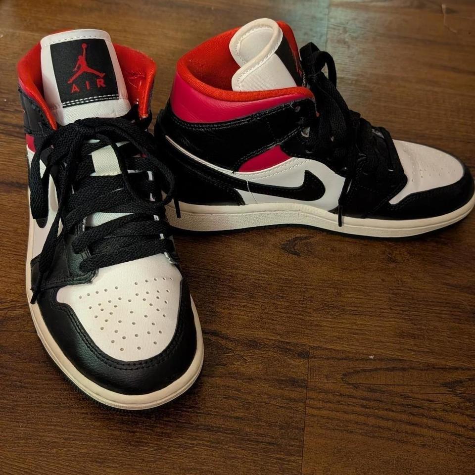 Nike Air Jordan Sneakers 2