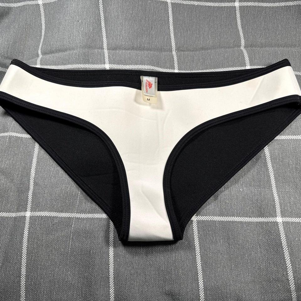 Ebuddy Neoprene Black And White F756