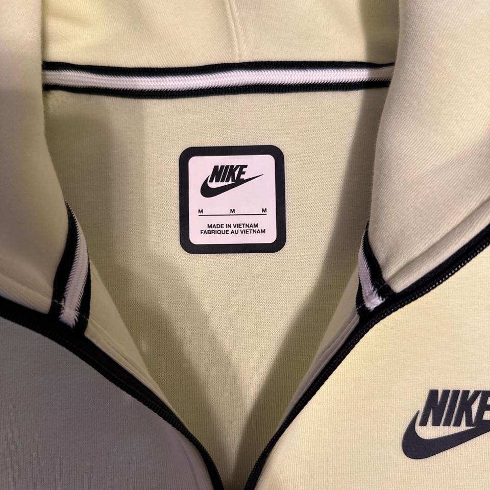 Yellow Nike Tech Fleece Hoodie Aaaa 2