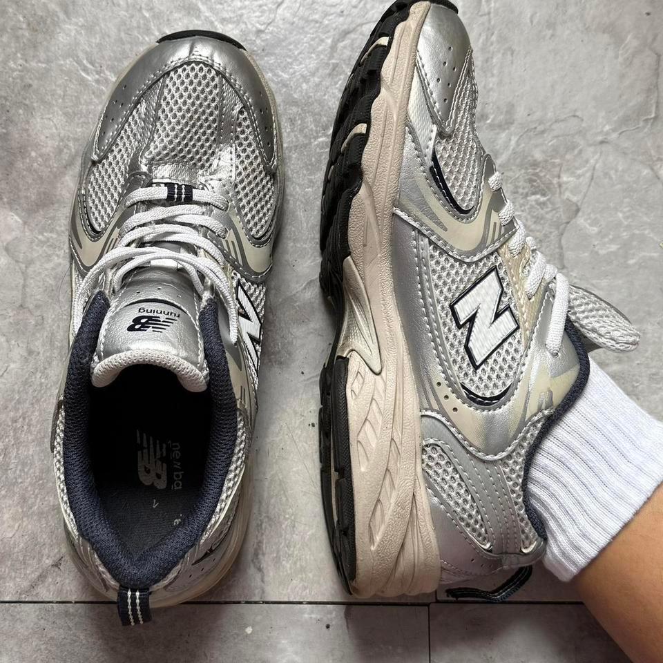 New Balance 530 Silver Trainers Eb57