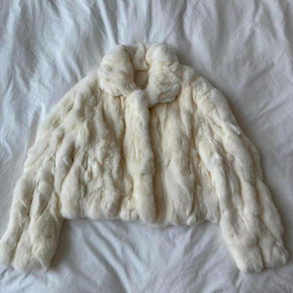 Beautiful Cream Real Rabbit Fur 04fc