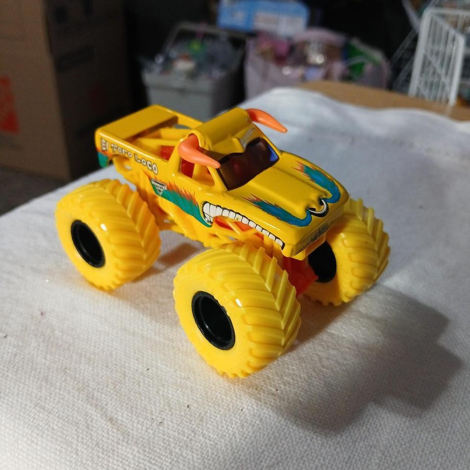 El Toro Loco Monster Truck B4dc