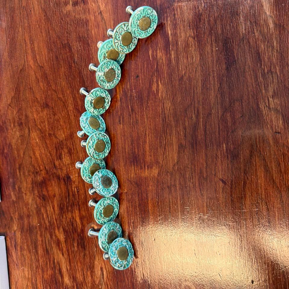 Green And Gold Knobs For 8db1