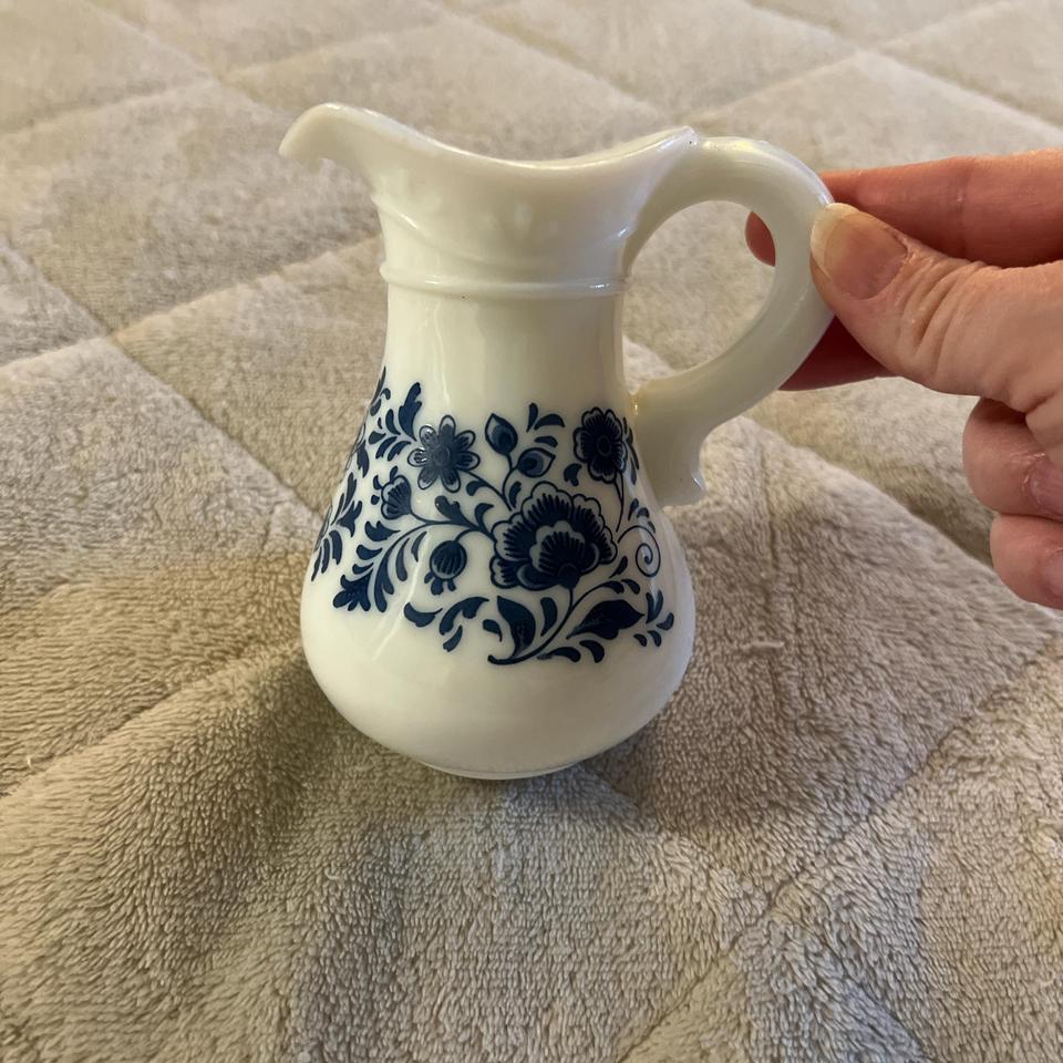 This Item Is A Vintage 668e