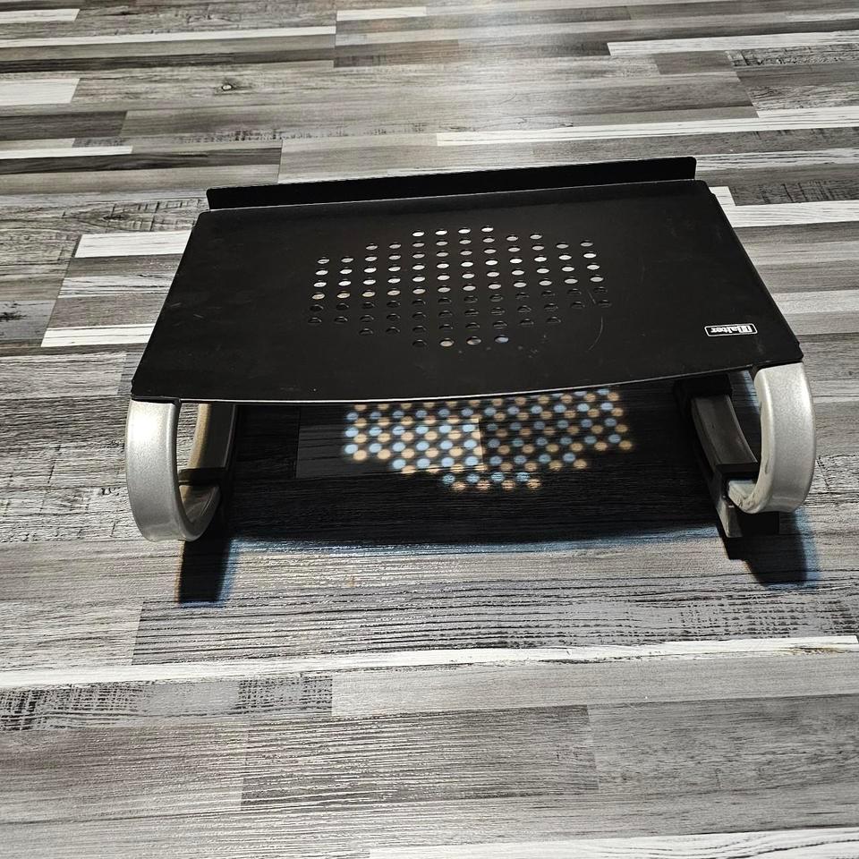 Euc Msrp 40 Halter 2