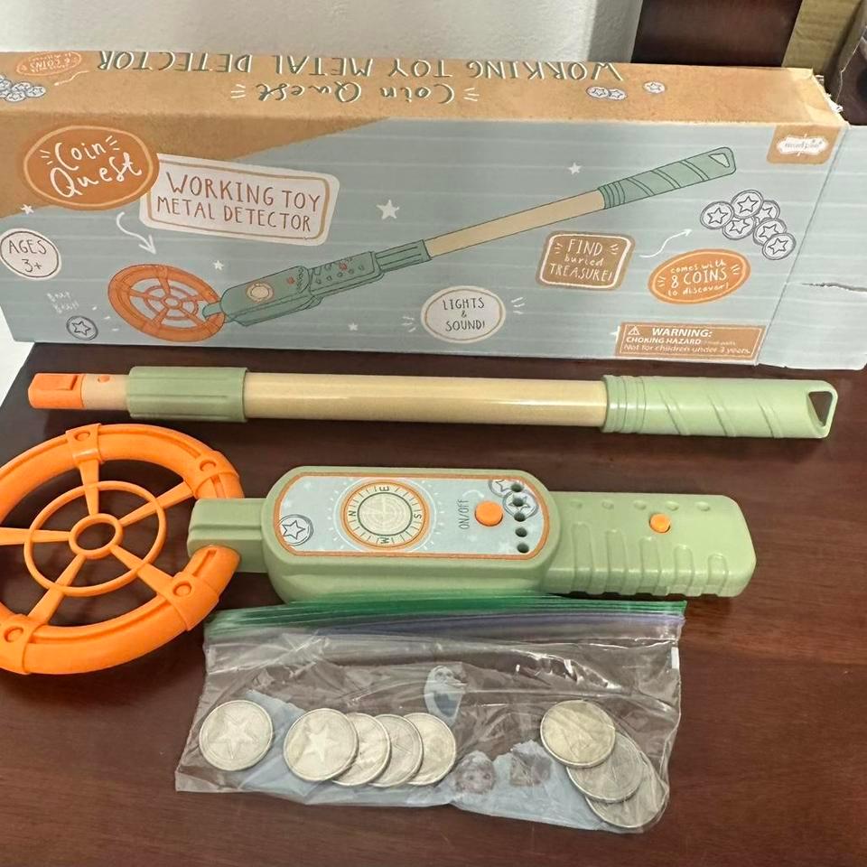 The Toy Metal Detector Set 4
