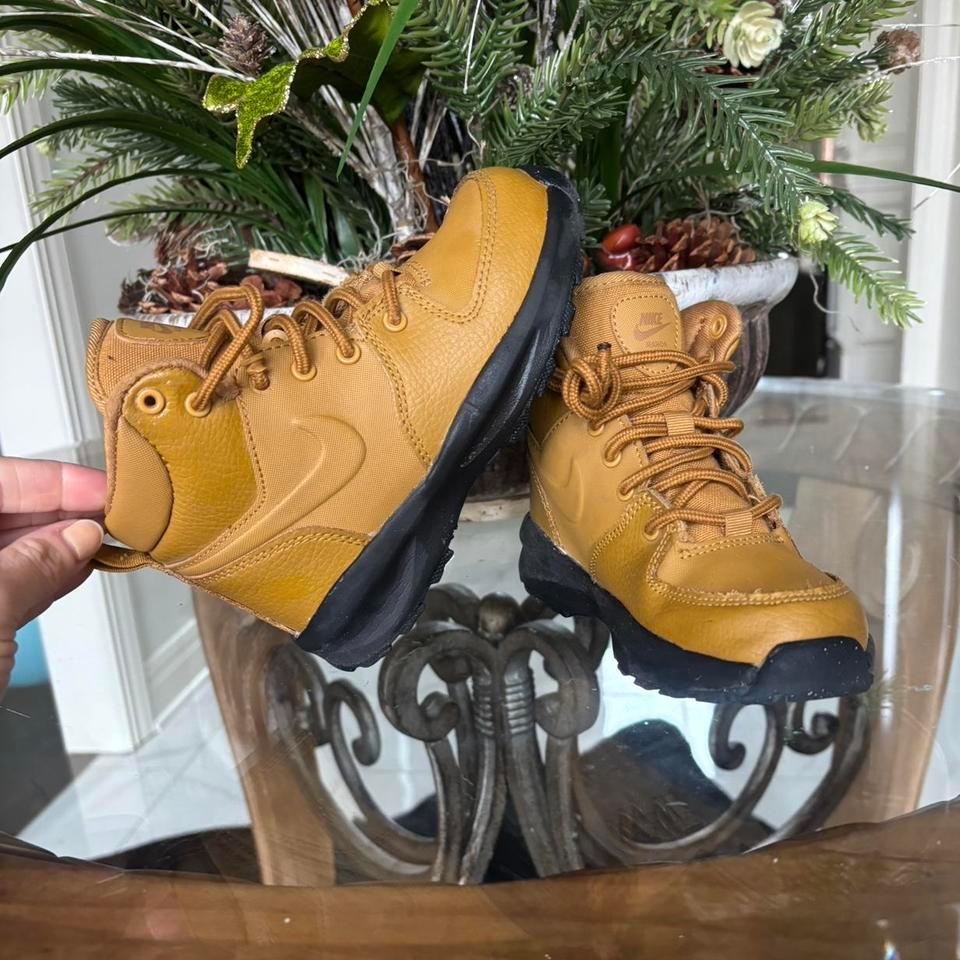 Nike Tan Hiking Boots Size 7030 2