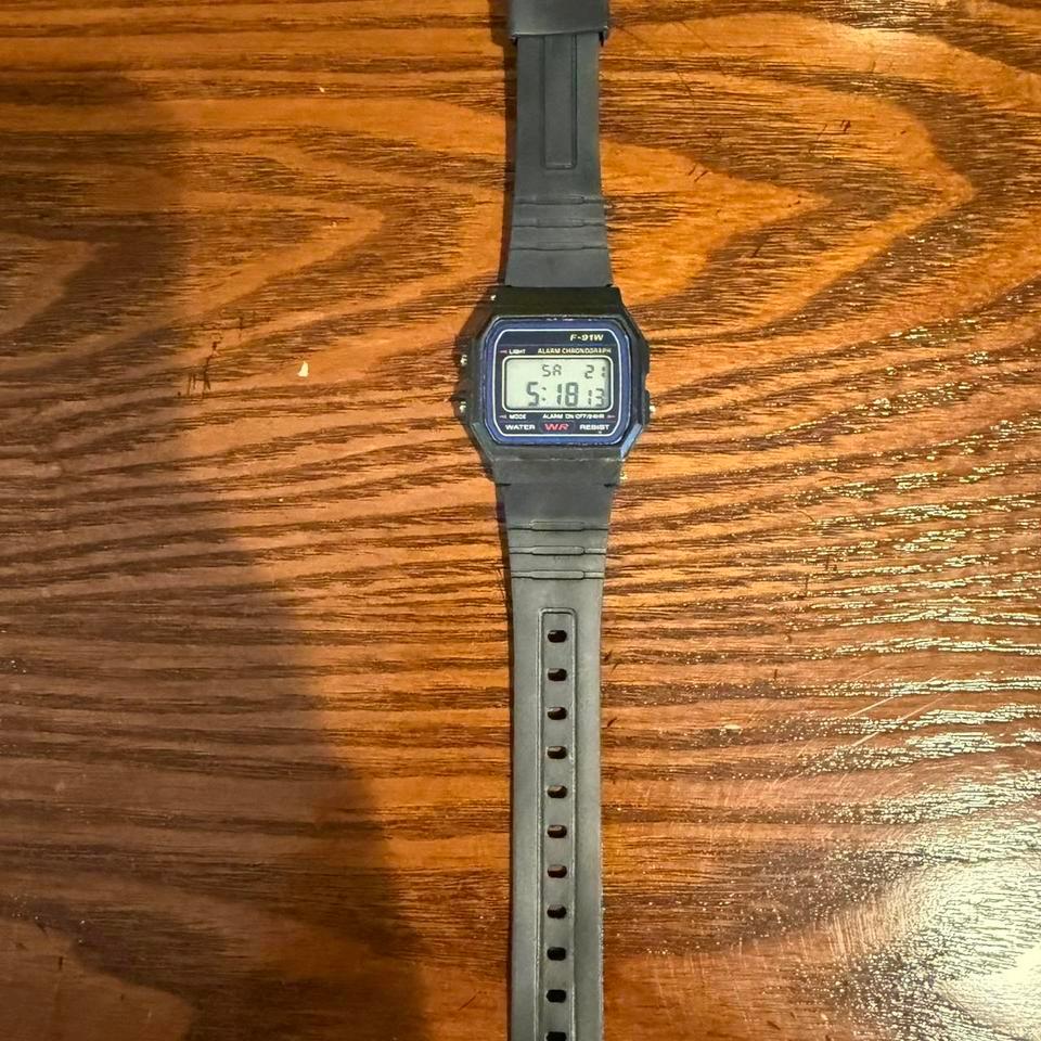 Retro Digital Black F 91w Digital 2