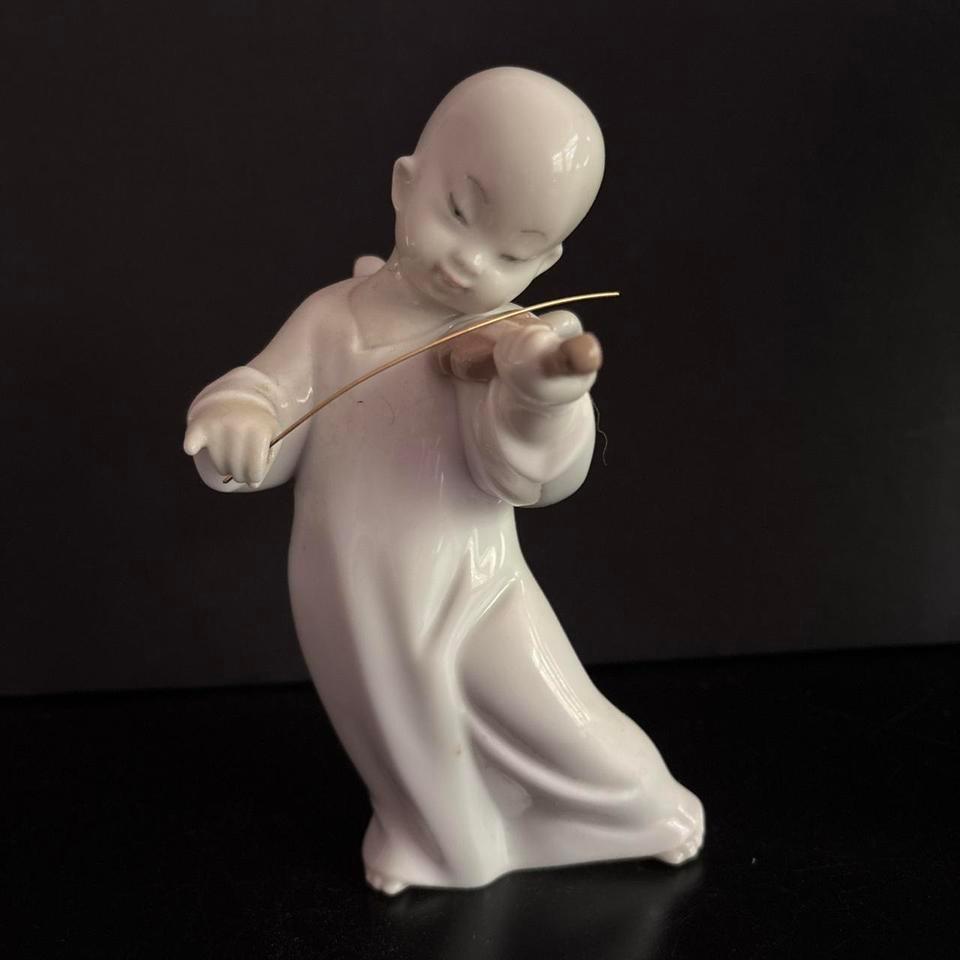 Lladro Porcelain Angel Violinist Figurine