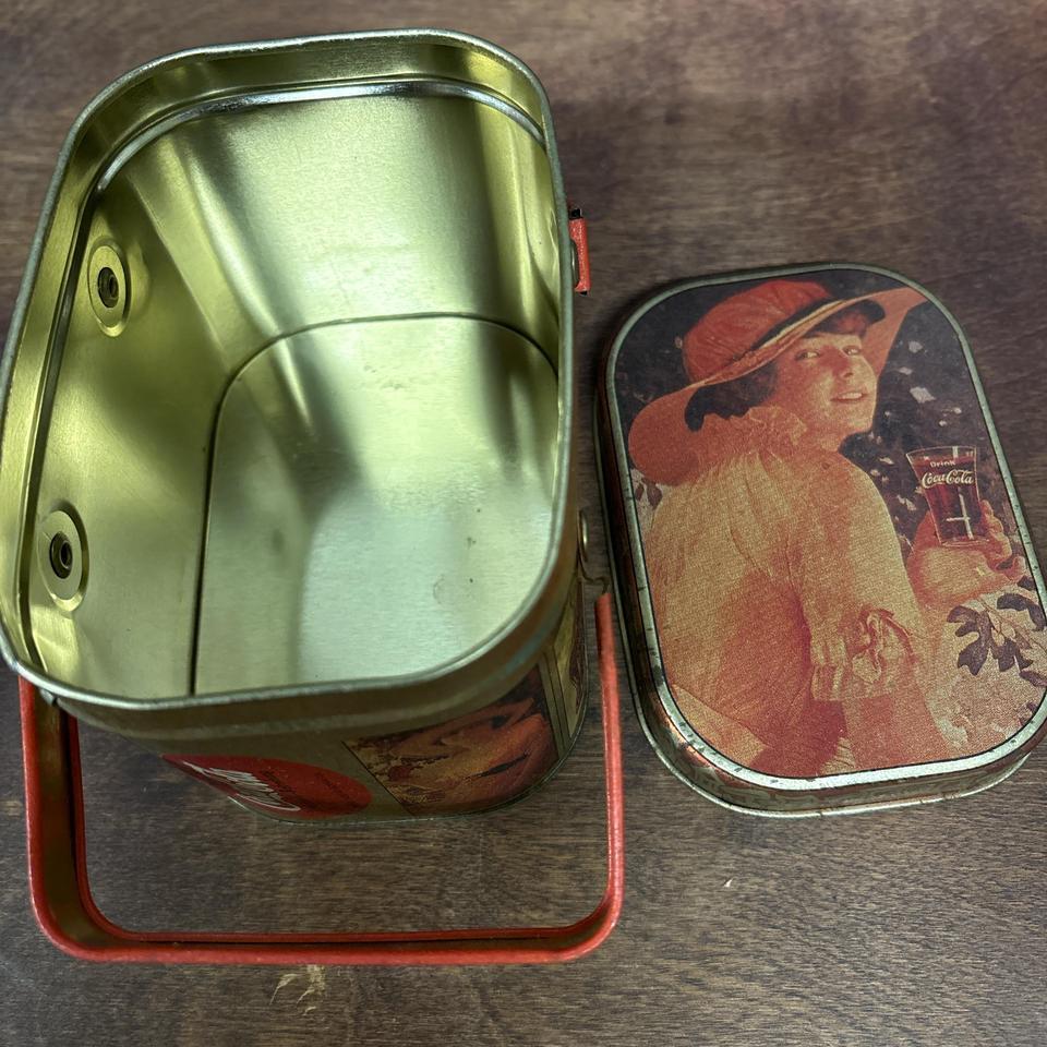 Coca Cola Vintage Style Tin Box 0dab 4