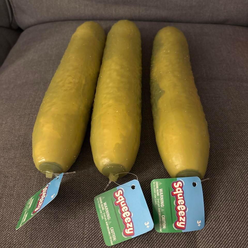 Squeezy Pickles Price Is For E189