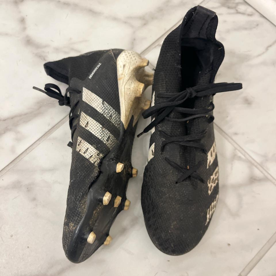 Predator Adidas Cleats Small Damage