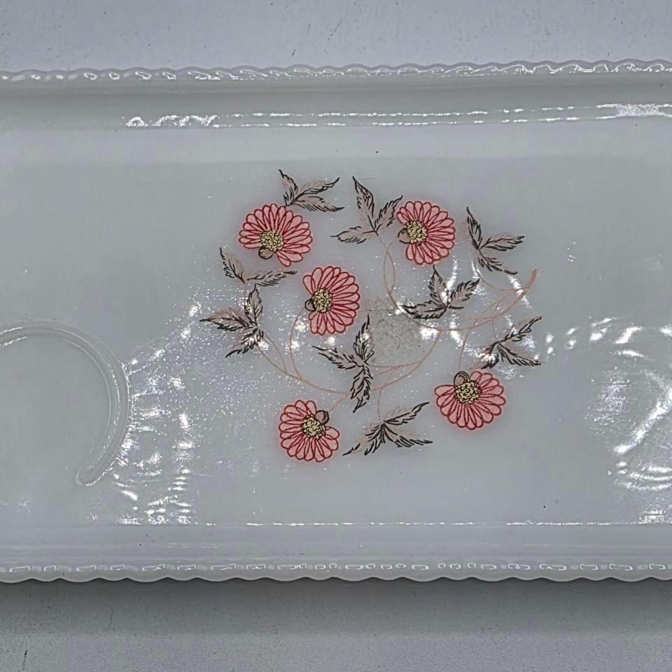 Vintage Fire King Milk Glass C048