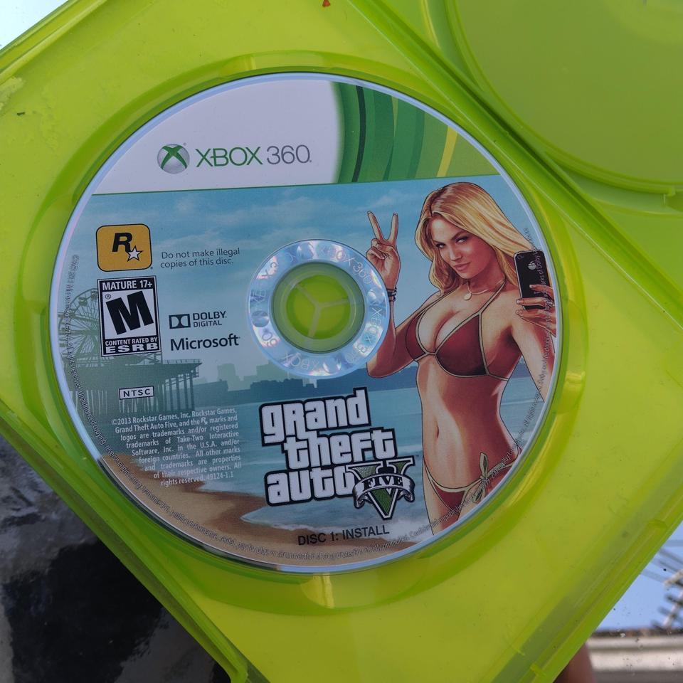 Grand Theft Auto 5 Xbox 4