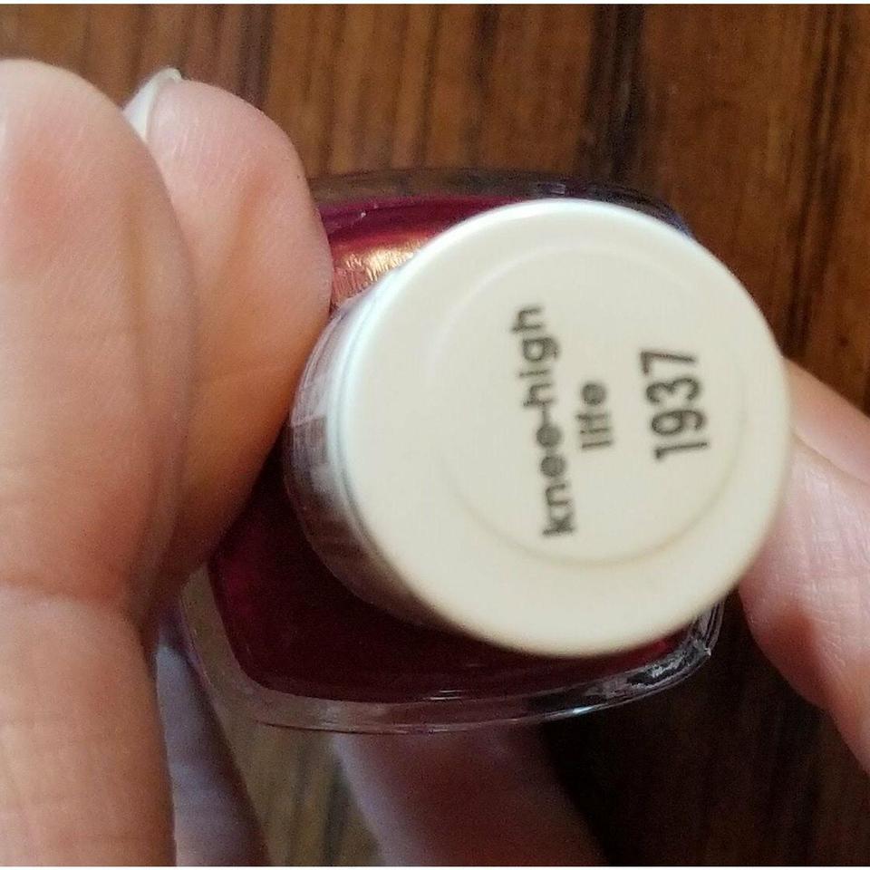 Essie Nail Polish Lacquer In C432 2