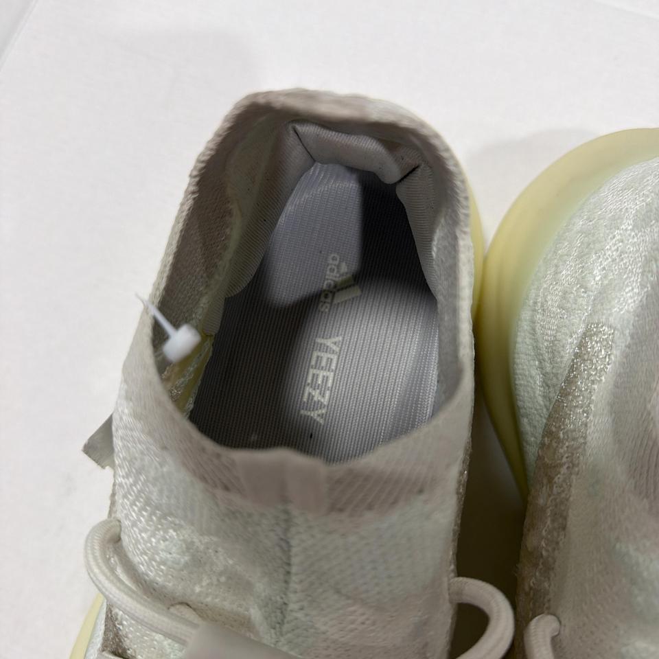 Yeezy 350 V2 Trainers Ddac 5
