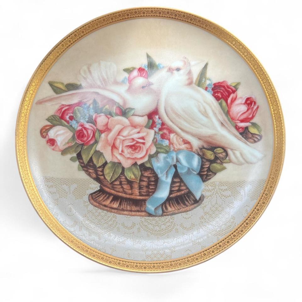 Beautiful Vintage Decorative Plate With 5986