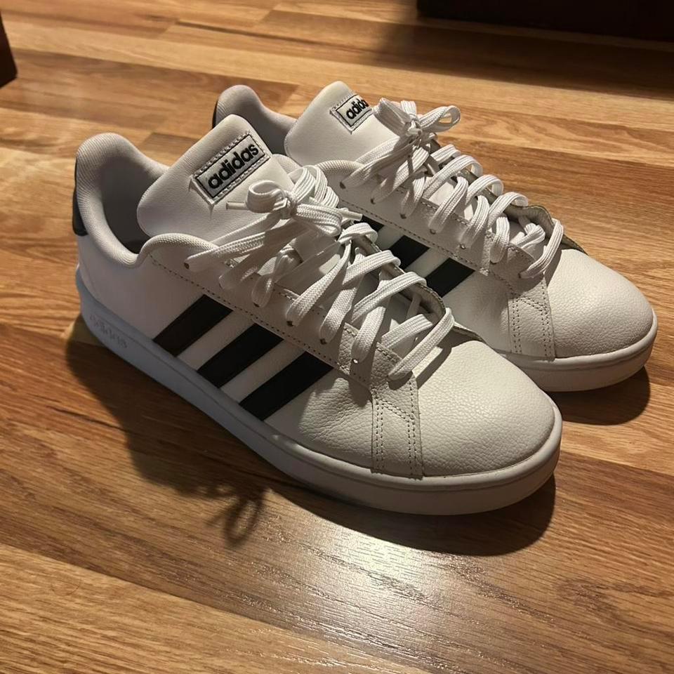 Adidas White And Black Grand 34ee