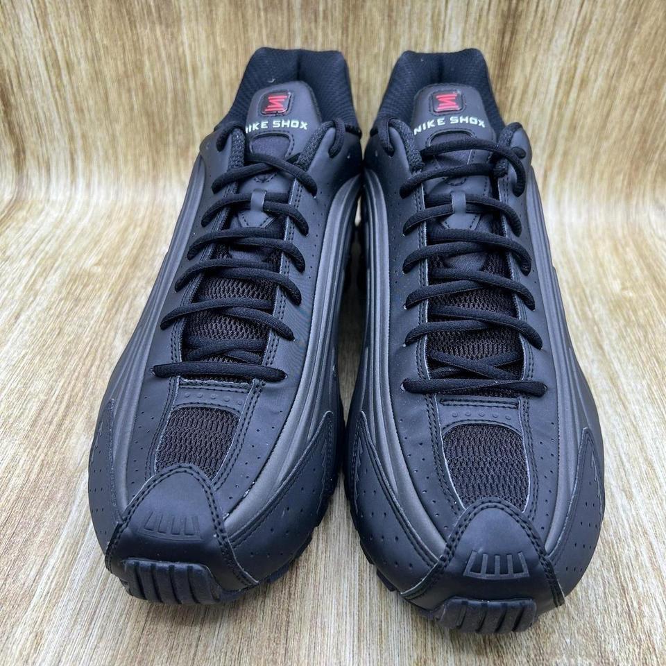 Nike Shox R4 Triple Black 392d 2