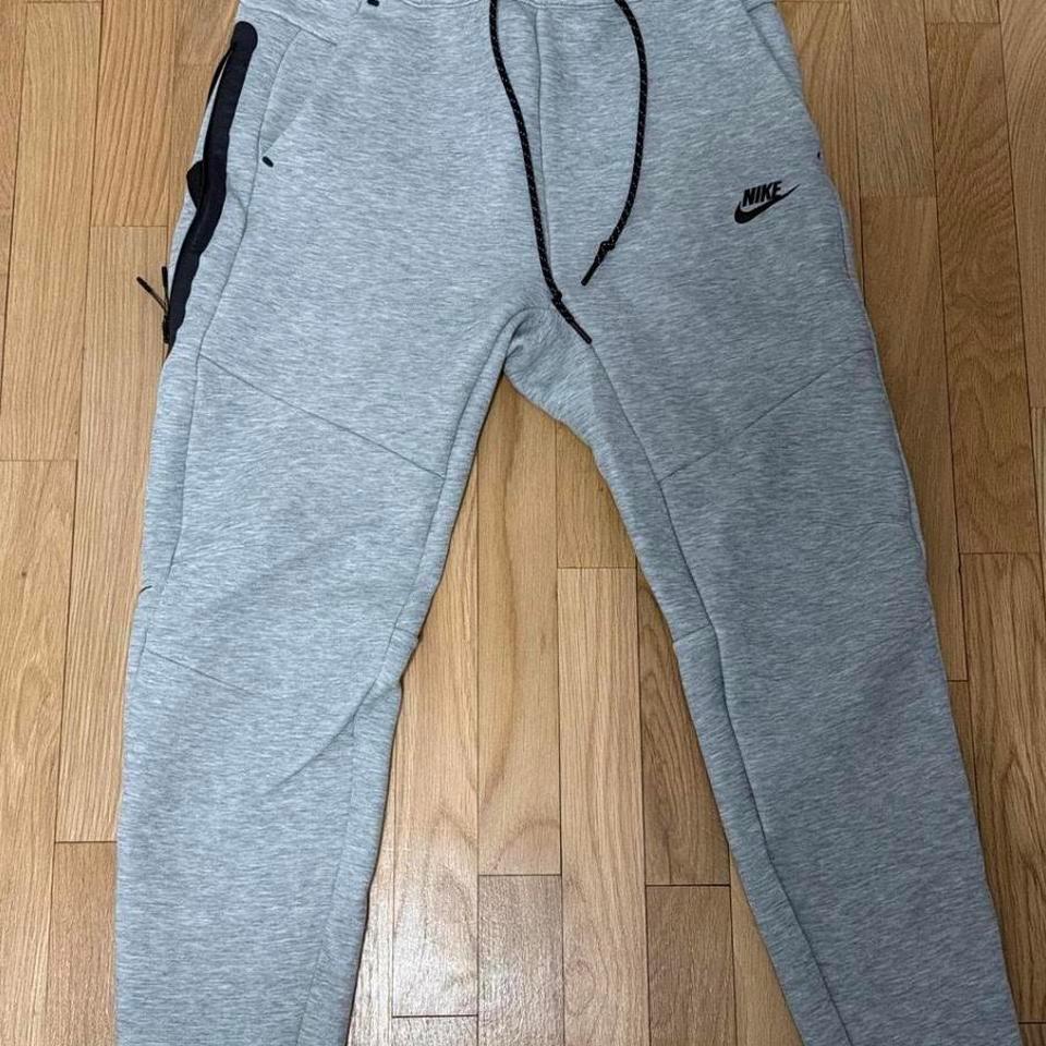 Nike Grey Tech Sweatpants Size E421
