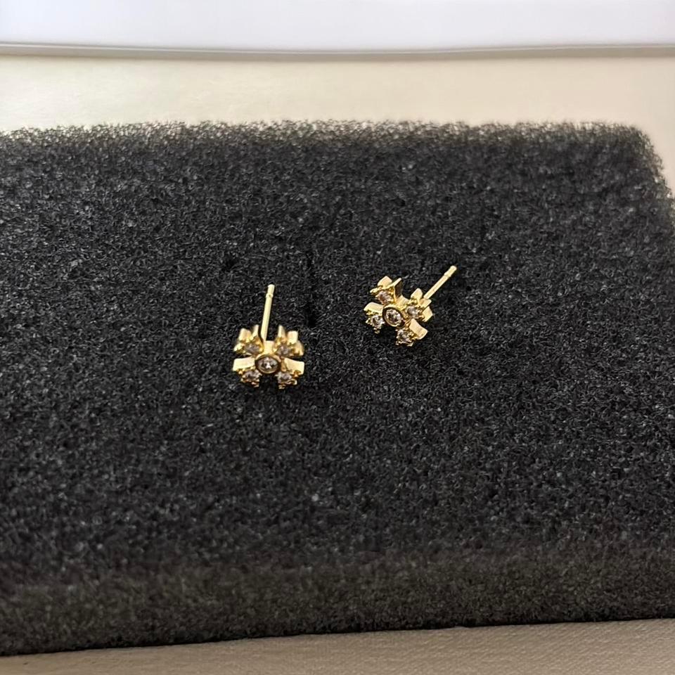 7mm Cz Cross Stud Earrings F7b8 4