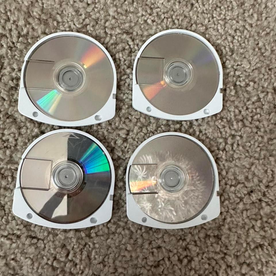 Lot Of 4 Psp Playstation 2