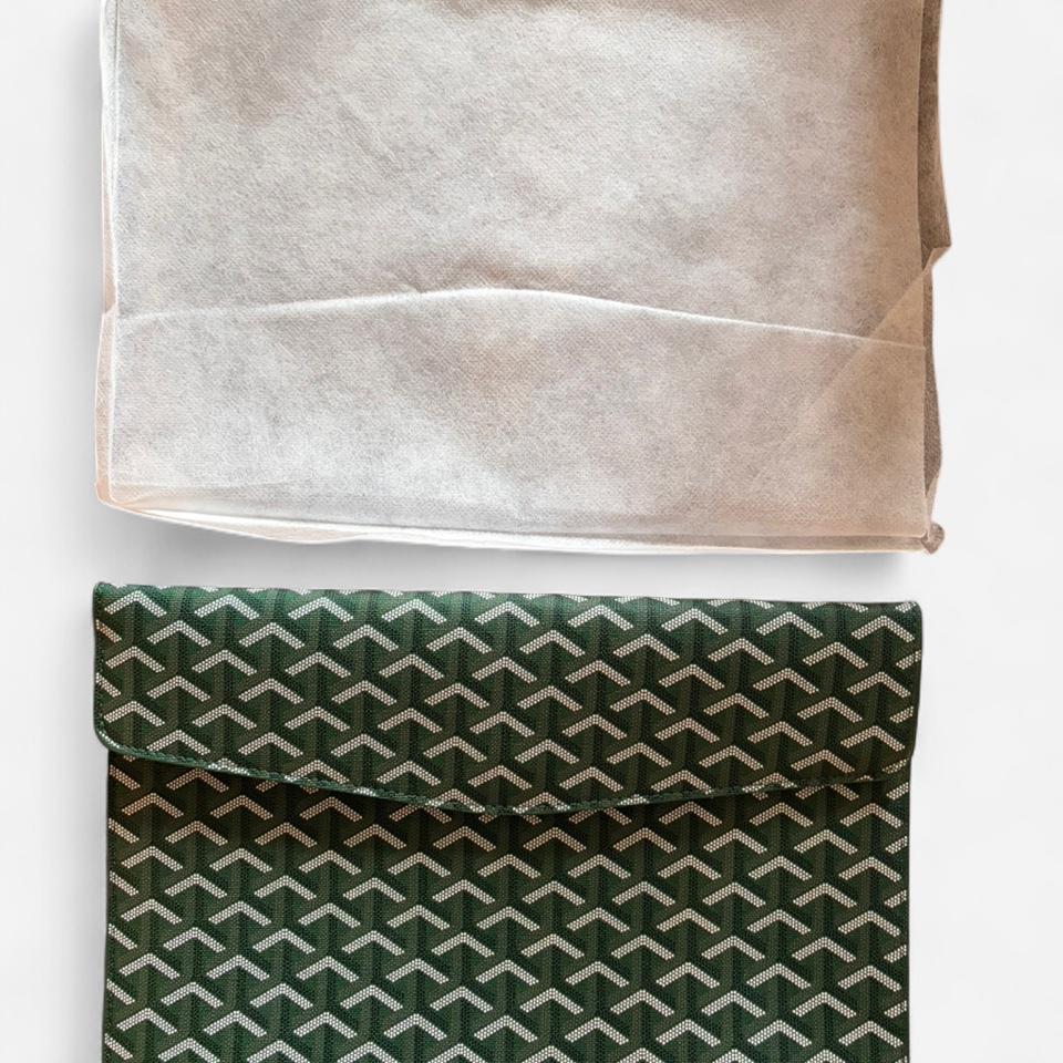 Limited Edition Clutch Bag Brand C66f 4