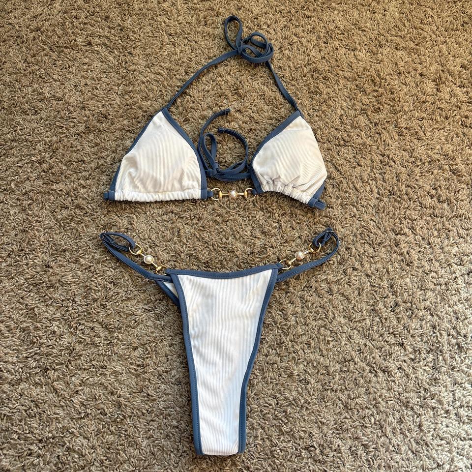 Size Medium Bikini 24c6