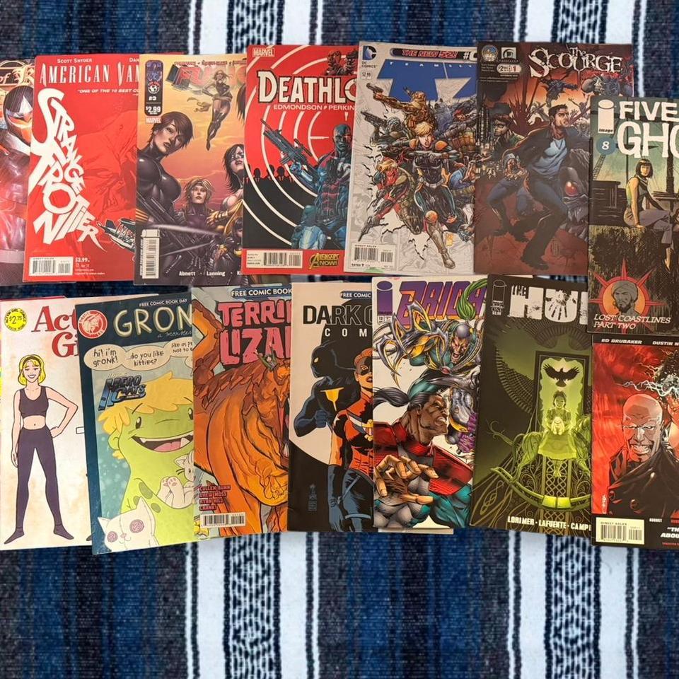 Marvel Comic Book Lot Marvel 601c 3