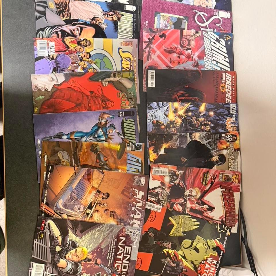 Marvel Comic Book Lot Marvel 601c 4