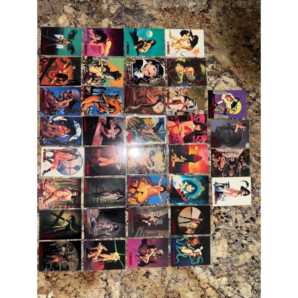 Vampirella Trading Card Lot 33 Bf30