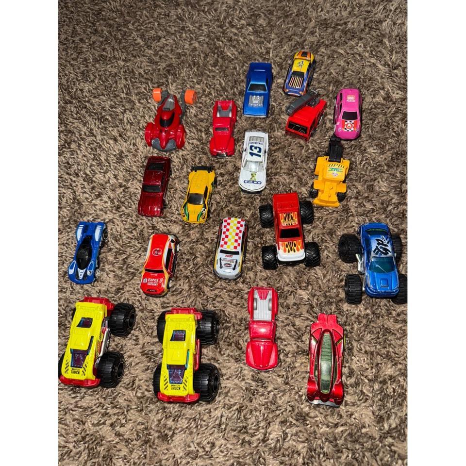 Mixed Hotwheels Toy Car Lot 6488