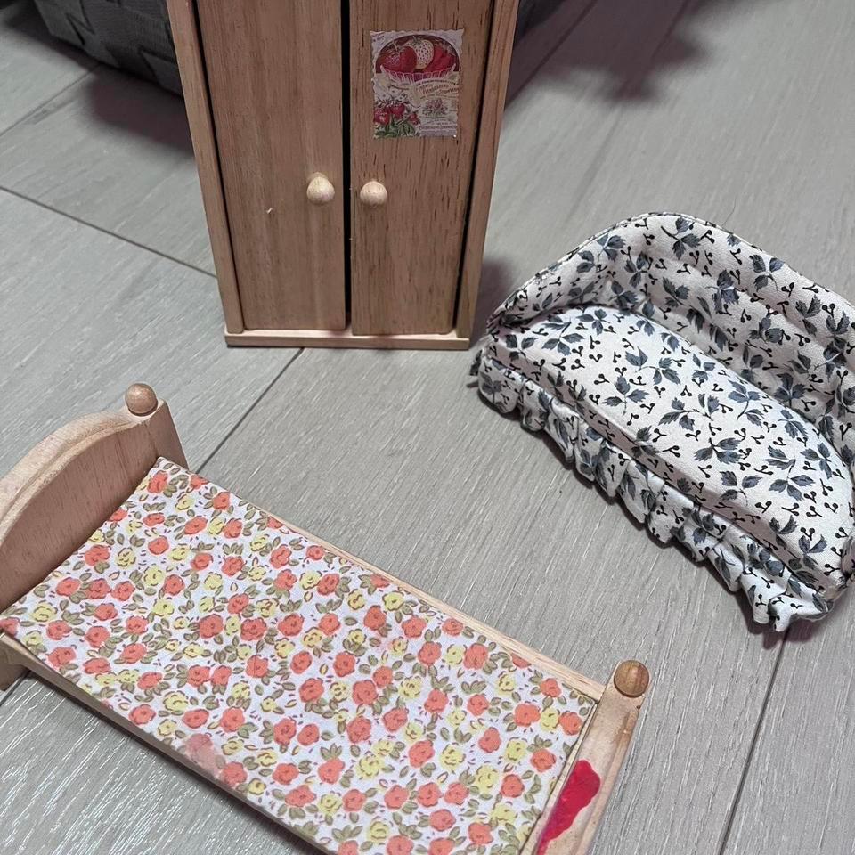 Wooden Dollhouse Furniture Set