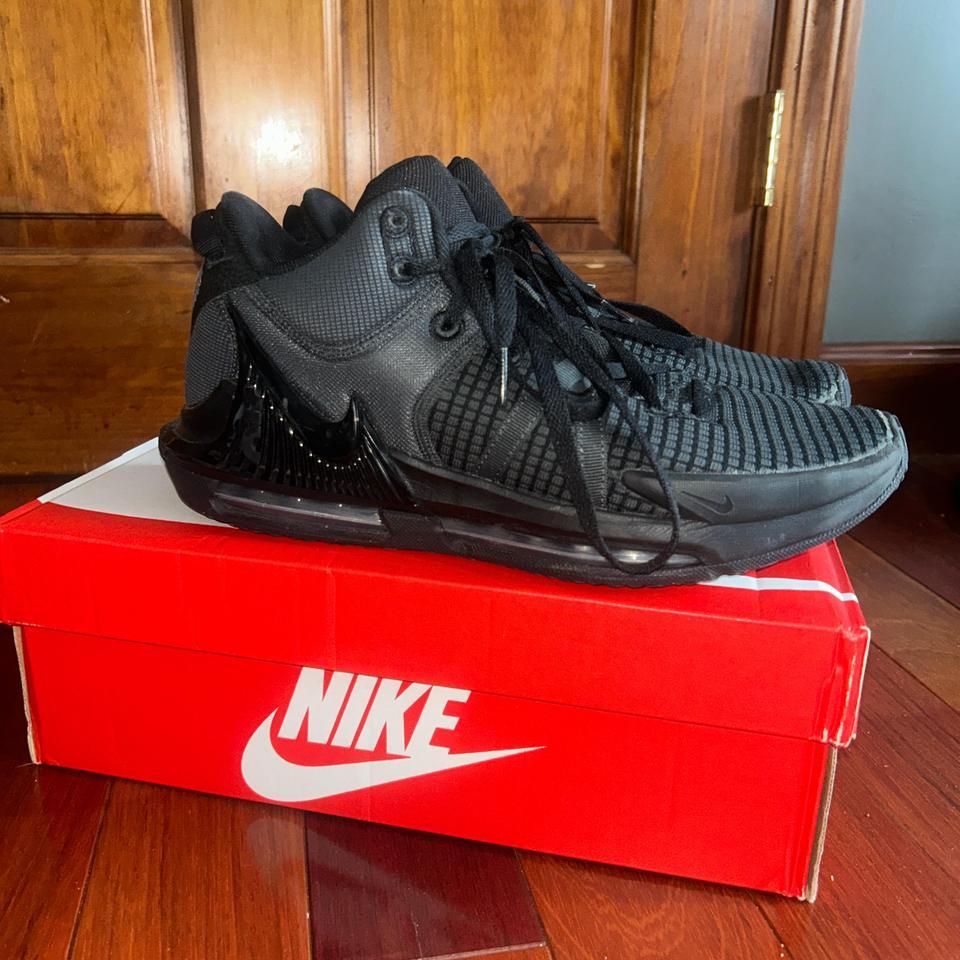 Black Mens Nike Lebron Witness