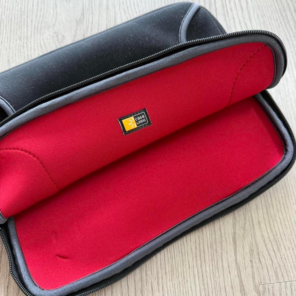 Case Logic Laptop Or Tablet 4