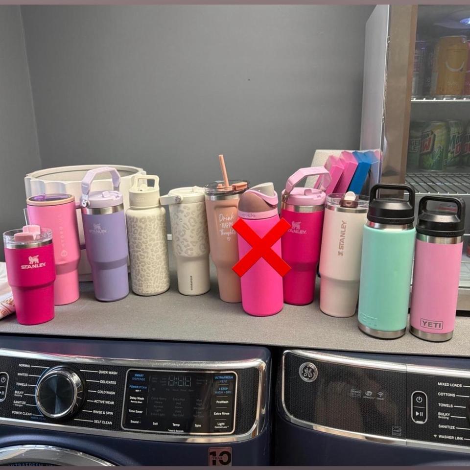 Stanley Hydro Jug Owala Yeti B310