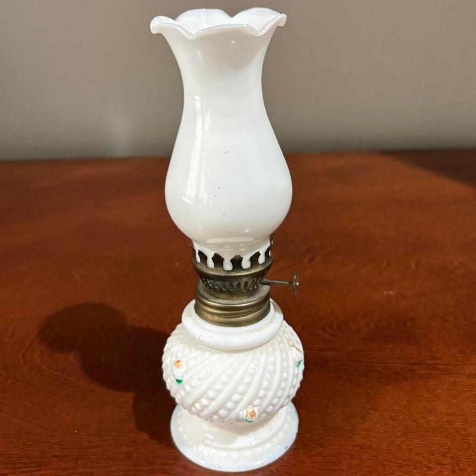 White Milk Glass Oil Lamp 6f32