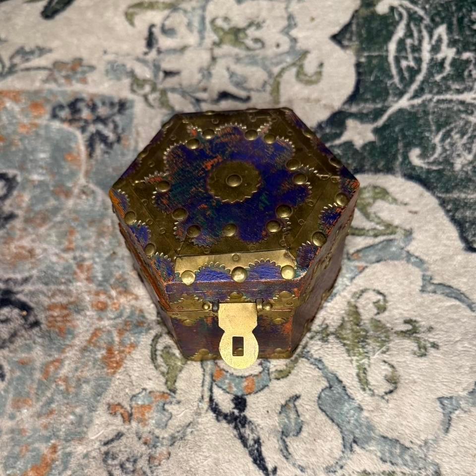 Mystery Jewelry Chest Artsy Woodsy E498 2