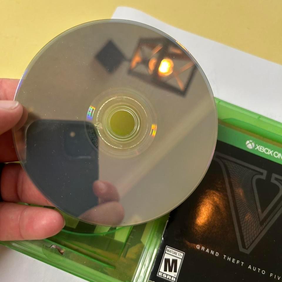 Grand Theft Auto 5 Xbox 4