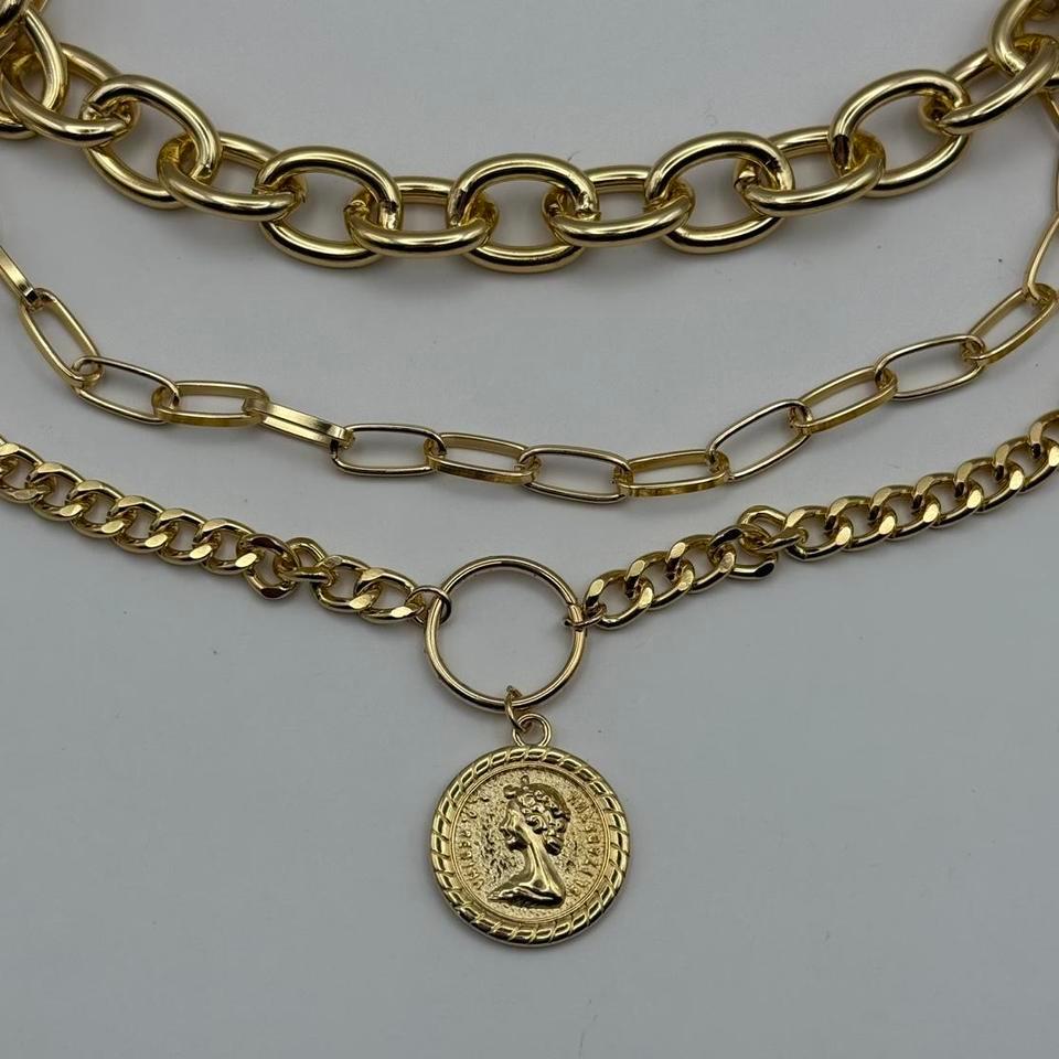 Vintage Style Layered Gold Pendant 292d