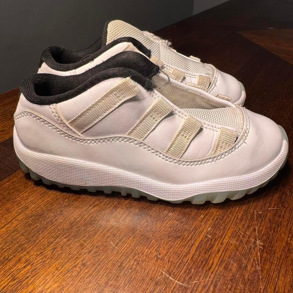 Air Jordan 11 Retro Low Ba29 6