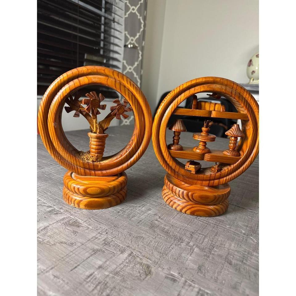 Pair Of Vintage Hand Carved 22f4